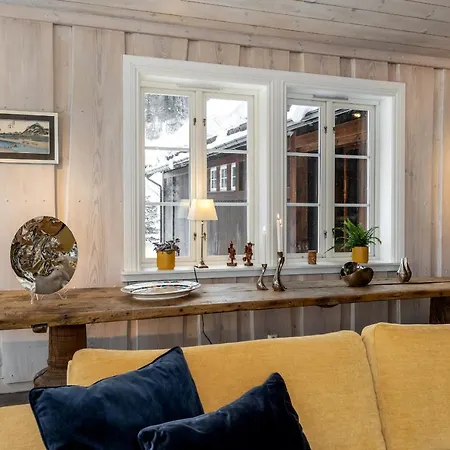 Spacious And Exclusive For Rent In Semesterbostad *